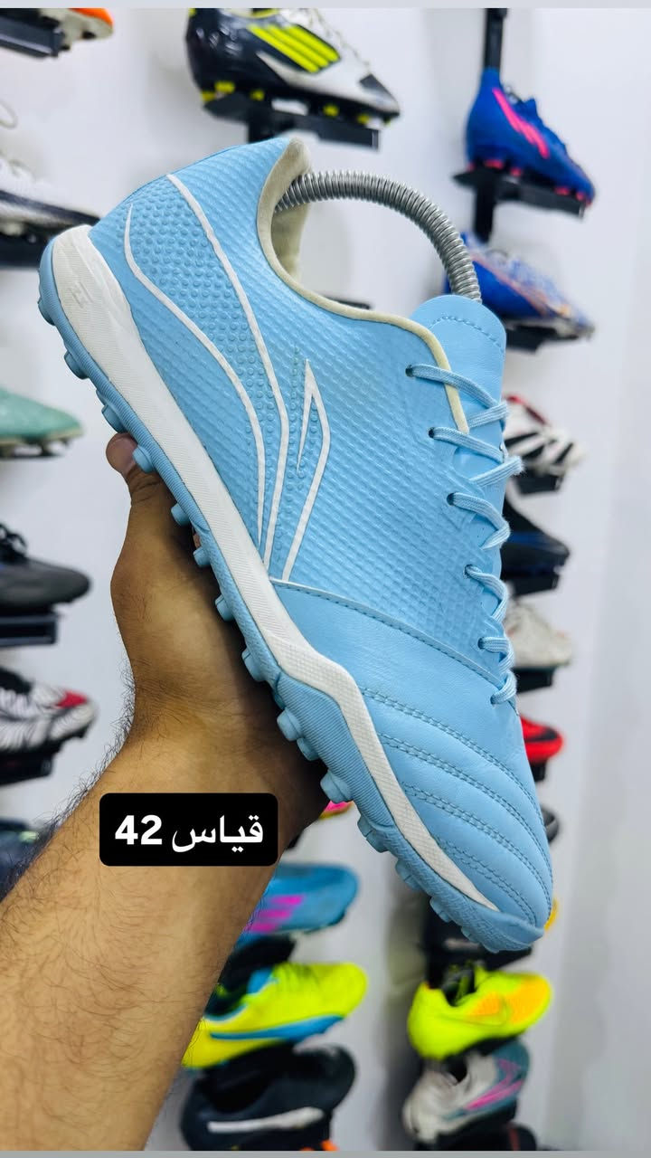 السلام عليكم 🫡 

احذية باله سنغافوري تارتان +ستد

جميع الاحذيه نظافه ١٠٠٪؜

العنوان/ كوت الشيشان قيصريه البالة عمارة التجهيزات الرياضية 

هـ/***********

خدمة توصيل 🚚 متوفره لجميع المحافظات
