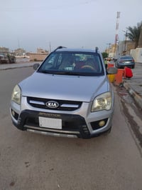 سبورتج 10مثل ماموضح بلصوره السياره نصبتهه حلوه وعضمتهه مرتبه محتاجه شو...