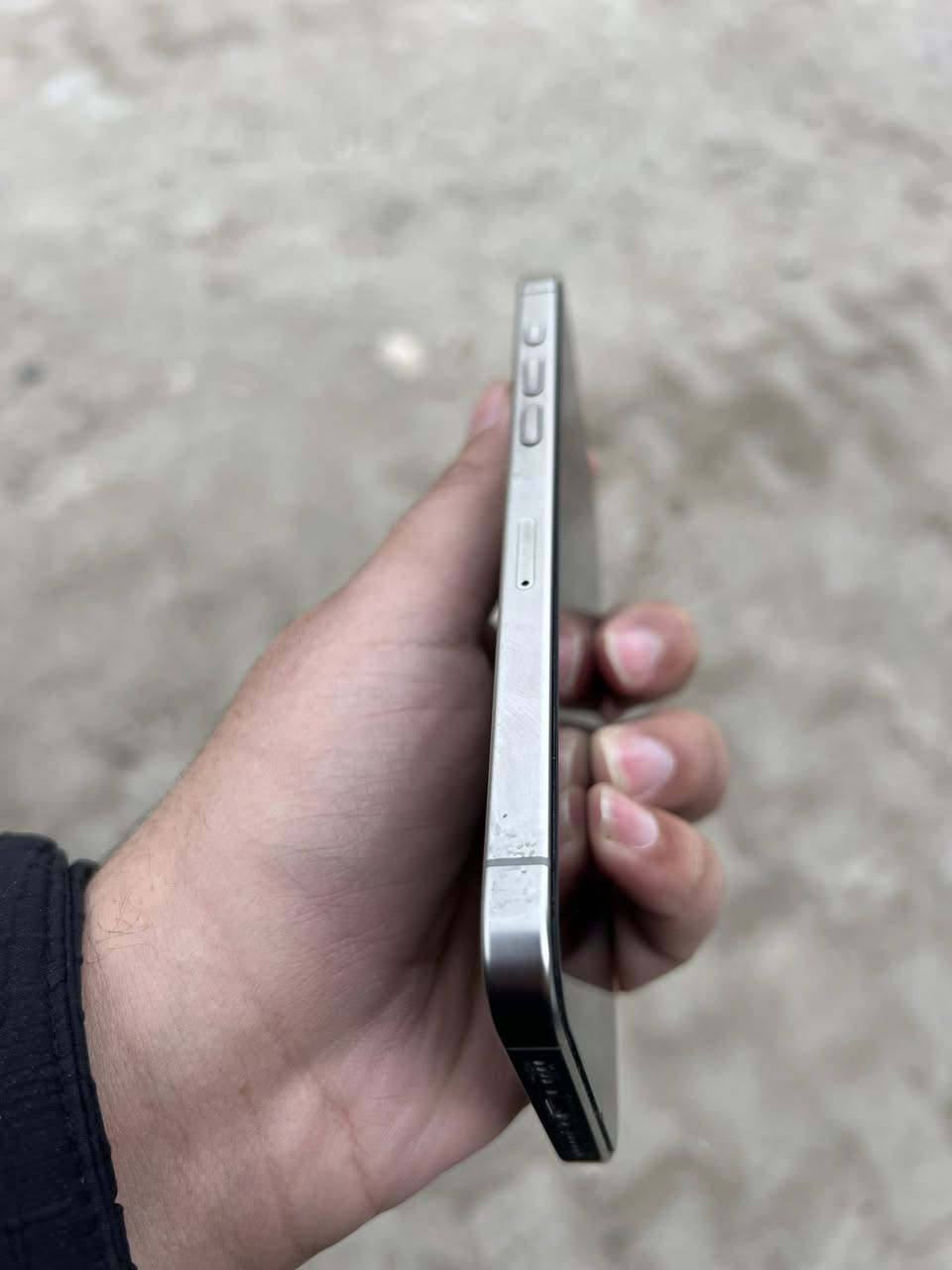 السلام عليكم
ايفون 15 pro max
ذاكره 256
بطارية 88 🔋
مامفتوح برغي مكفول
نضافة 100 شخط مابي
السعر مليون و75
العنوان بغداد البلديات
***********
