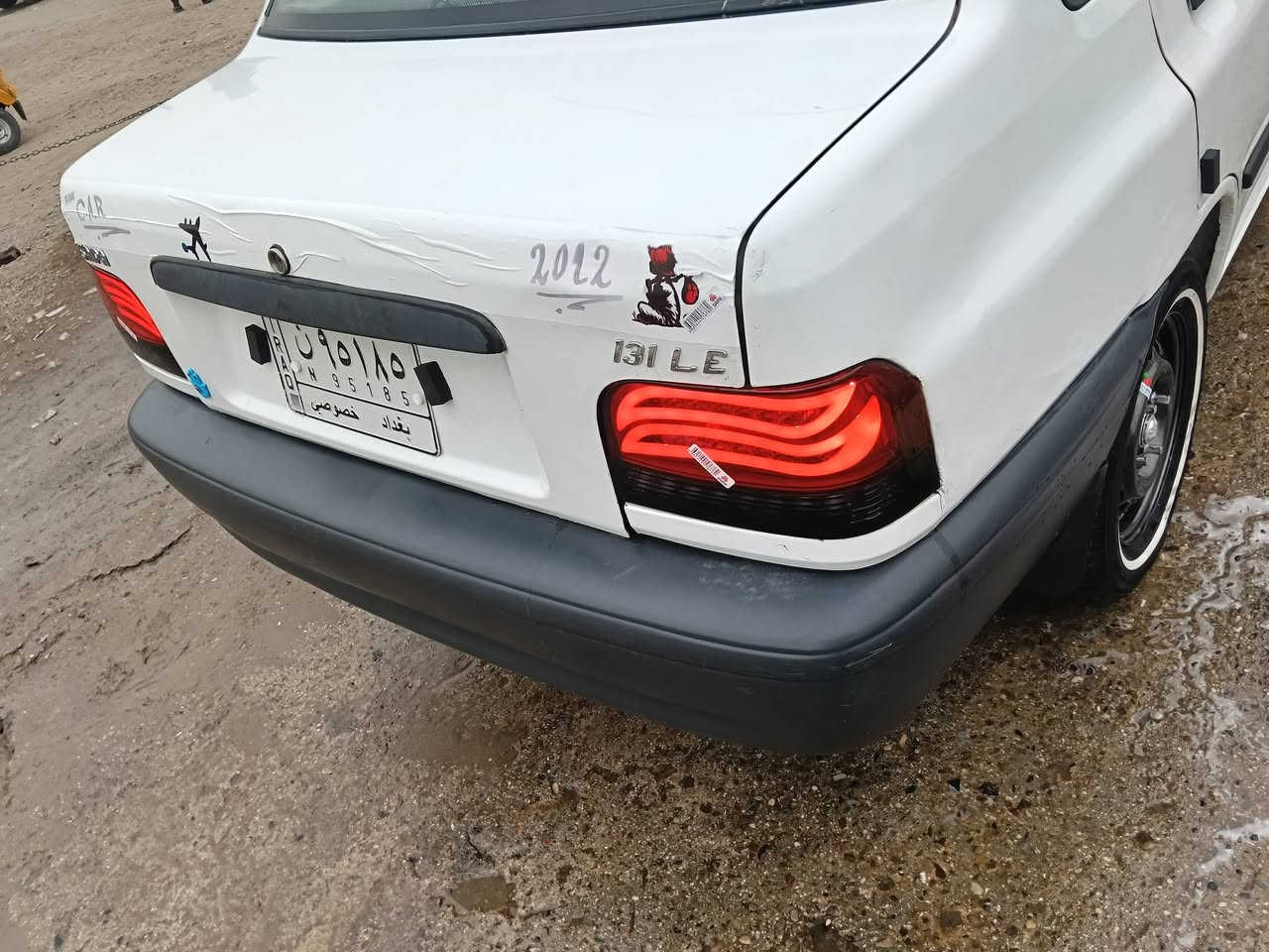 السلام عليكم سايبه موديل 2012معمره هلال جاملغ الخلفي ودوسه مال باب الامامي معمرات ثنينهن بس بل بدايه صدر جديد امامي خلفي تخم تأير مكينه جديد تبريد شغال كهربائيه كلها شغاله دوشمه كوستر وسياره خير من الله 
سعر/43وبيه مجال شي بسيط
عنوان /بغداد مدينه الصدر 
***********
