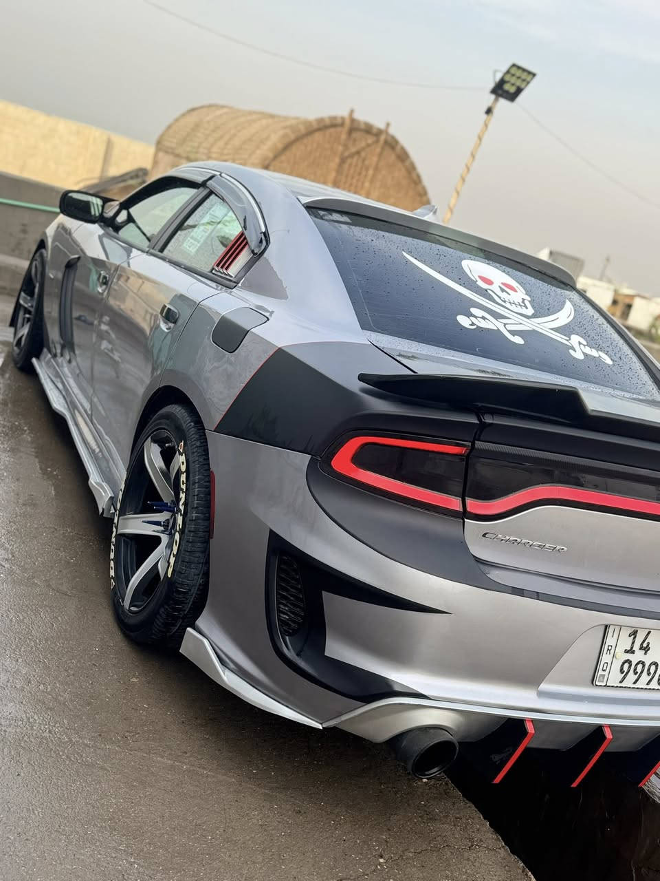 السلام عليكم جارجر مديل 16 اصل بسمي  RT  V8  كفاله عامه مكينه 5700 السياره جديده وعليها هواي اضافات. كزوز ريمونت ويل 20 لد متغير مكاني البصره  بيع او مراوس سعرها 190  ***********
