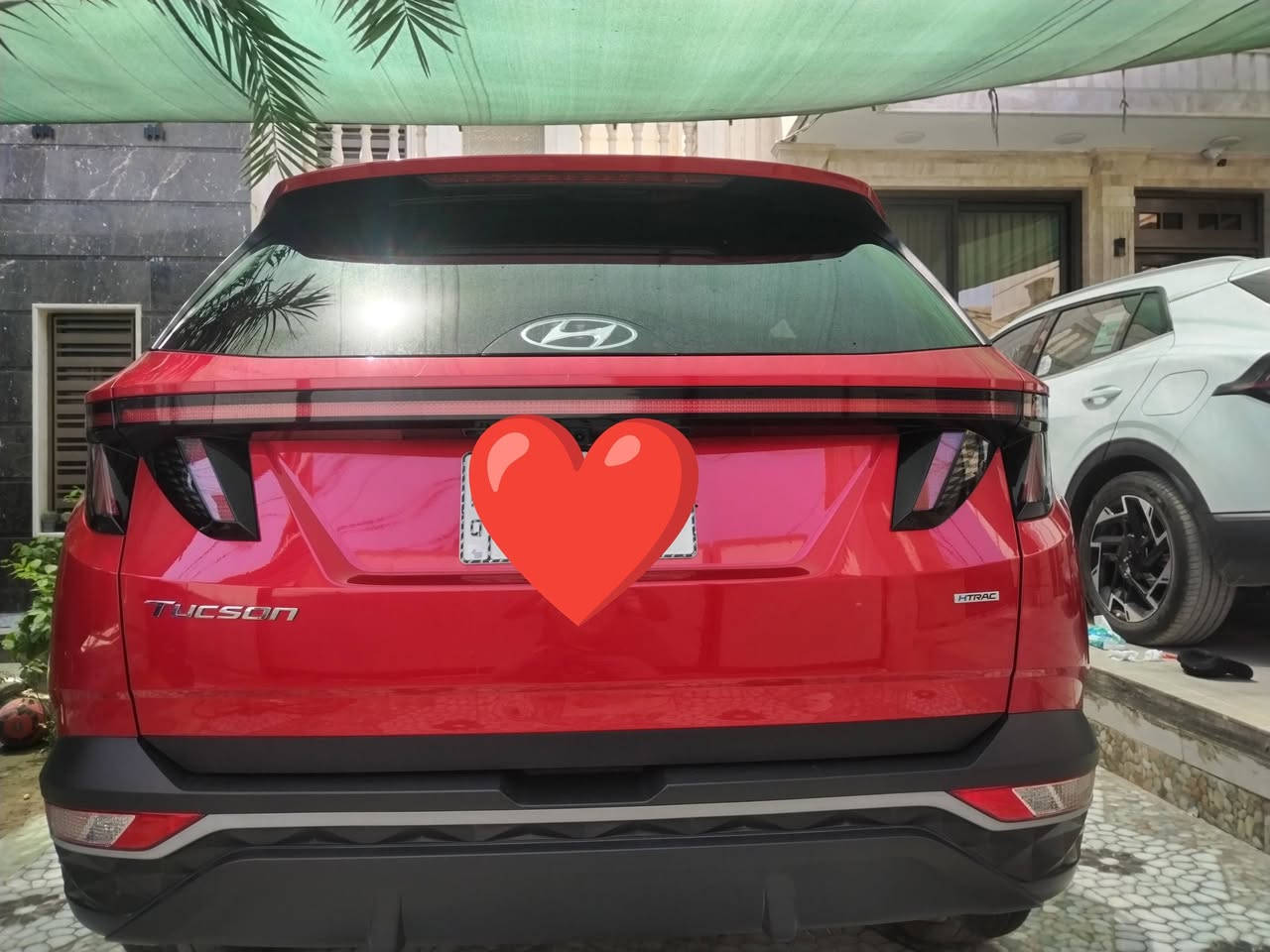 السلام عليكم
هيونداي توكسان 2023 وارد أمريكي
السياره نص فول
مواصفات
محرك 2500
كشنات الاماميه تدفئه
كشن السايق كهربائي
كار بلاي
رقم بابل الجديد
السياره حادثها باب جهة الصدر فقط صور الحادث موضحه
السعر 195
رقم الهاتف ***********
***********
