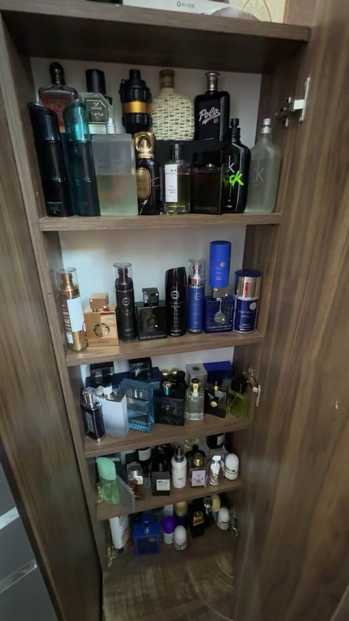 ‏إذا العطور ‏للبيع ‏يعجبه واحد ‏أدخل لي على الخاص


**إذا كنت صاحب هذا الإعلان وتريد حذفه لأي سبب، رجاءا أرسل رسالة إلى الدعم الفني**