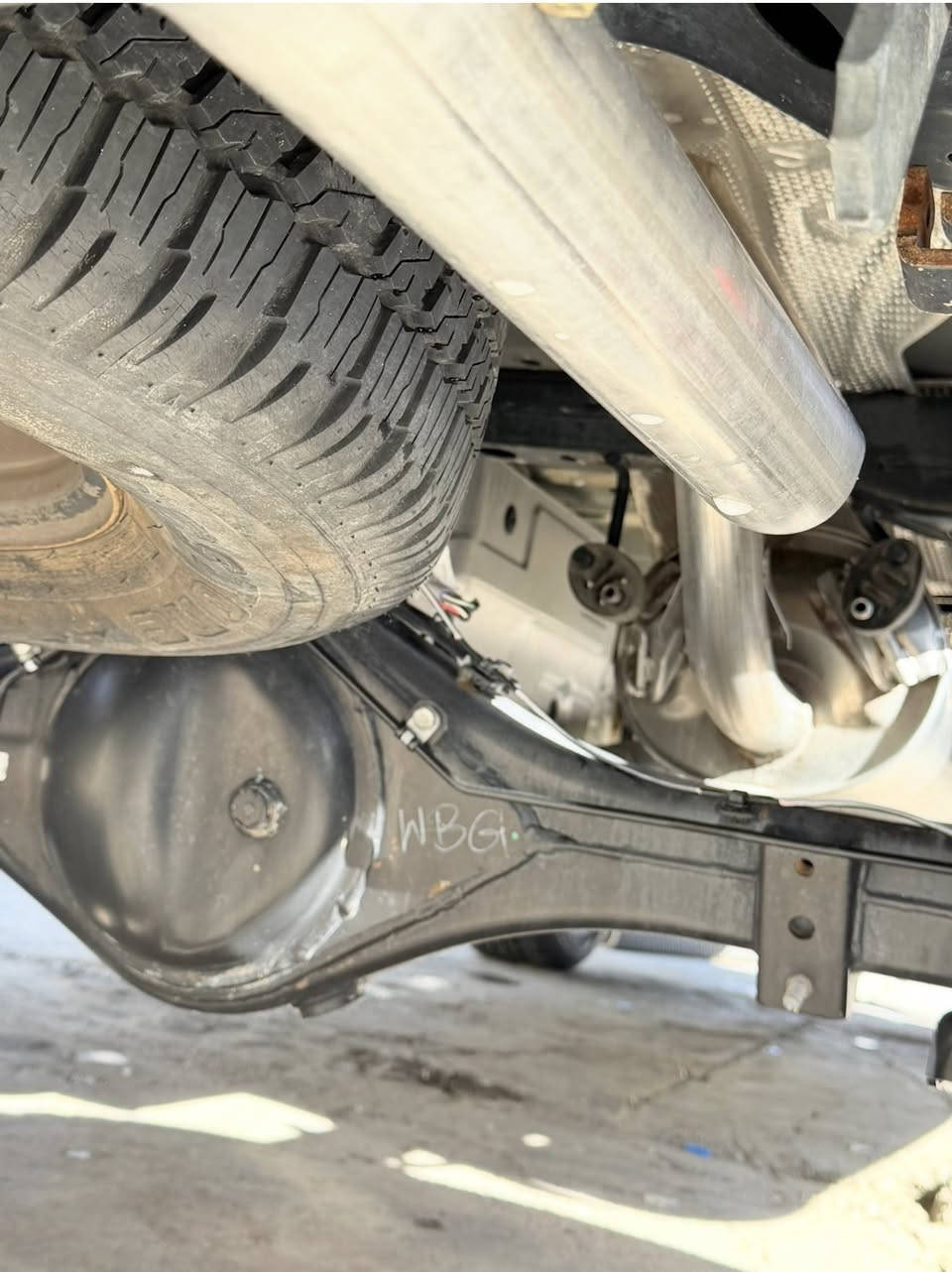 تويتا هايلوكس GR   2024   سعودي 
رقم اربيل 
منفاخ  ودبل سنتر لك.    للبيع 
زيرو ماشيه ( 11 ) الف 
كفالة  عامه 
استخدام شخصي 
جديد بحالة الوكالة  على وضع الشركة
مكينة V6
شفات ستيرن
كامرات 360
تحكمات كامله 
دخول ذكي
3 انضمه قيادة
كشن كهرباء 
كشنات جلد +  
سونر موجود بل منشور 
سعر 1
435 
للاستفسار. *********** مكان سياره كربلاء
