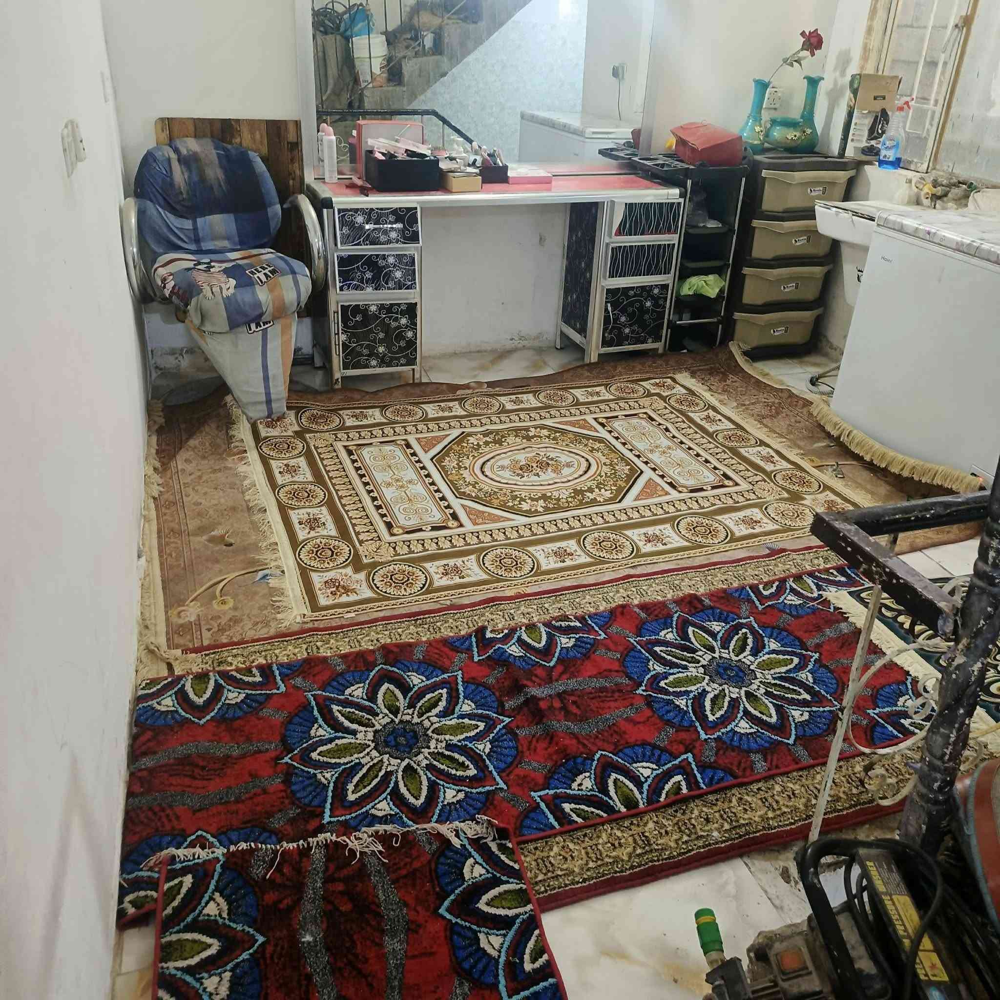 بيت للبيع زراعي سويب 
 50متر صالة و مطبخ وخدمات
 الطابق الثاني غرفتين وبالكون والثالث بيتونه وسطح
للاتصال صاحب البيت 
ابو سارة
 واتساب
***********
