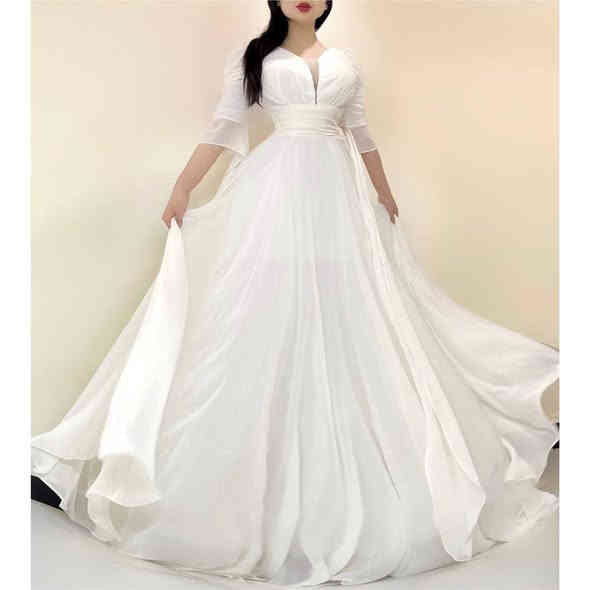 ✨ جديدنا اليوم في عالم الموضة! ✨
اكتشفي تشكيلتنا الرائعة من الملابس النسائية الأنيقة والعصرية 🌸
اختاري اللي يناسبك من فساتين، بلايز، تنانير وأكثر!

📩 للاستفسار أو الطلب، راسلينا على الخاص
***********.
