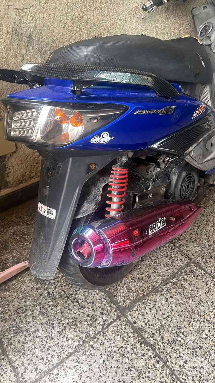 سلام عليكم سكنس فحل نوزل مكينه مامعروفه شكد لبيع او مراوس حسب قناعه  *********** بغداد جديده دراجه متعوب عليه ميحتاج اسولف هيه تحجي على روحه دراجه نقصه وحيد الدشبول عطلان
