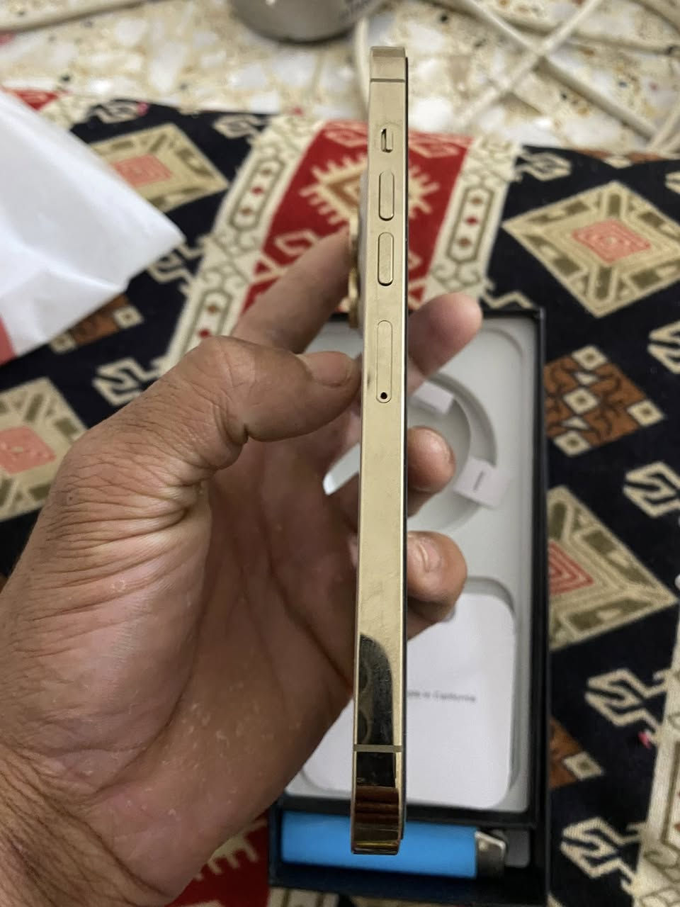 السلام عليكم جهاز13بروماكس ذاكرة512 بطارية88وقراضه كاملة العنوان كرمة علي ابوصخير  الهاتف***********
السعر750بي مجال
