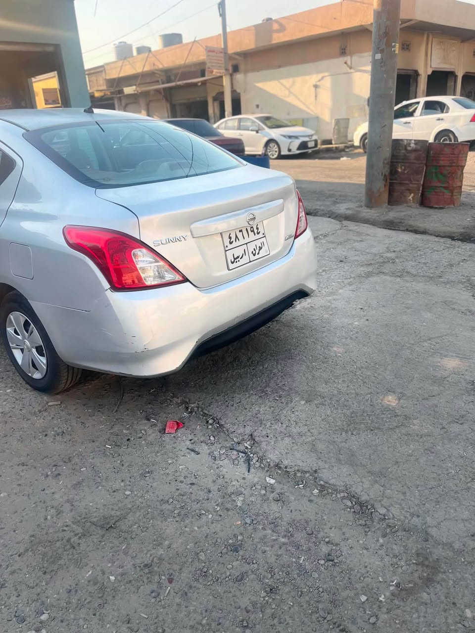 لاكشمى با ٢٠١٦.  گئر مه كينه به شه رت. بونت و سندوق و نيو سقفى سبوخه بى ژورى بى ئرباگ. سحرى ٧٥. وه ره قه كه مك مه جال. *********** أربيل, العراق
