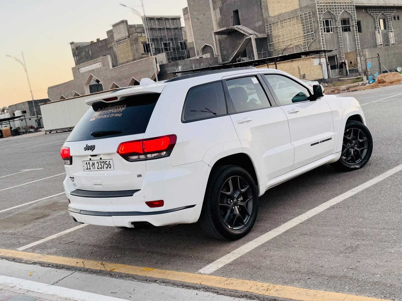 السلام عليكم ورحمة الله وبرك
جيب للبيع S 2020 
⚔️رقم بغداد⚔️
⚔️كيراوتامتيك وعادي وشفتات استيرن⚔️
⚔️وضعيات قياده التحكم بيهم عن طريق الماوس⚔️
⚔️لايت زنون امامي ولد خلفي⚔️
⚔️مانع انزلاق ABS-EBS⚔️
⚔️١٣ سماعه صوت يخبل ⚔️
⚔️ستيرن كهرباء +تدفئه استيران ⚔️
⚔️دبل صالنصه ⚔️
⚔️لايتات وما سحات اوتامتيك ⚔️
⚔️السبير منازل⚔️
⚔️وكاله ليث العبيدي مكفوله من الصبغ والضربه ⚔️
ماشيه ٧٠ لف كيلو وقابله للزياده ⚔️
⚔️تحكم ستيرن جهتين حاكيه كروز سرعه⚔️
⚔️نظام نقطة عمياء ⚔️
⚔️حساسات خلفيه واماميه ⚔️
⚔️شاشه كبيره جنطه كهرباء ⚔️
⚔️دفع رباعي⚔️
⚔️بلوتوث DVD SDCARD AUX⚔️
⚔️مكينه 3600 6 سلندر ⚔️
⚔️سقف بانوراما ⚔️
⚔️كشنات لونين جلد +كهرباء+تدفئه+خزن٣وضعيات⚔️
⚔️كشنات خلفيه تدفئه⚔️
⚔️ويل حجم ٢٠ بلادي⚔️
⚔️نظام خاص للطرق الوعره والثلجيه ⚔️
⚔️تشغل عن بعد ⚔️
⚔️مري كهرباء ⚔️
⚔️مرايه تحسسس للضوء لعالي⚔️
⚔️زراكات لايتات اماميه ⚔️
⚔️نظام تشغيل وطفاء المحرك أوتامتيكي للتوفير وعدم صرف الوقود (Auto start system)⚔️
⚔️رادار خلفي ونظام بريك خلفي⚔️
⚔️دهن السيارة كله دهن وكاله موبار⚔️
⚔️ما شايفه بانزين عادي كله بانزين محسن ⚔️
⚔️السياره نظيفه حيل وحلوه وكاعده واحله من الصور علمن سياره بسمي والي ميعجبه السعر ان شاءالله يركب اغاته بدون ما تعلق تعليقات مالهامعنى وشكرا 
السعر ٣ دفاتر و٥ ورقات وبيها مجال للشراي الاستفسار اتصال على الرقم *********** مكان سياره كربلاء

