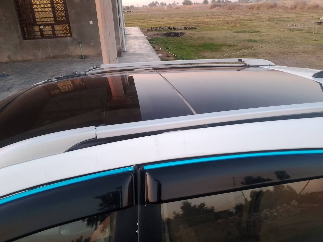 توسان للبيع 2010 محدثه 15
بيه قطع صبغ ابيع حزااام 
كير محرك مكفول 
السياره فول عدا البصمه 
4 ويل تخم تاير تدفئه تبريد 
بنراما 115 وبيها مجال اتصل وتدلل 
لاستفسار ***********
***********
