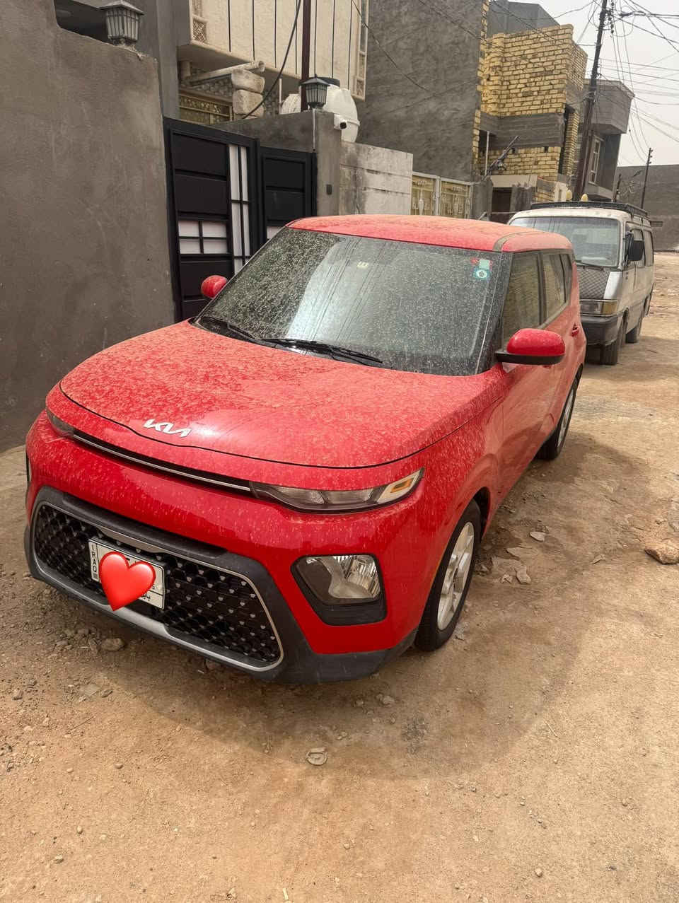 كيا سول موديل2022 مكينه ال2000 كير ومكبنه وحداديه وتبريد ع بلاد جدد حادثه جاملغ مبدل نفس الون و4 اصابع ب باب صبغ فقط بدون ايرباك داخل بيجي ويل كب رادارات شاشه وباقي المواصفات ماشيه 46 رقم بابل  مراوس او بيع ***********
