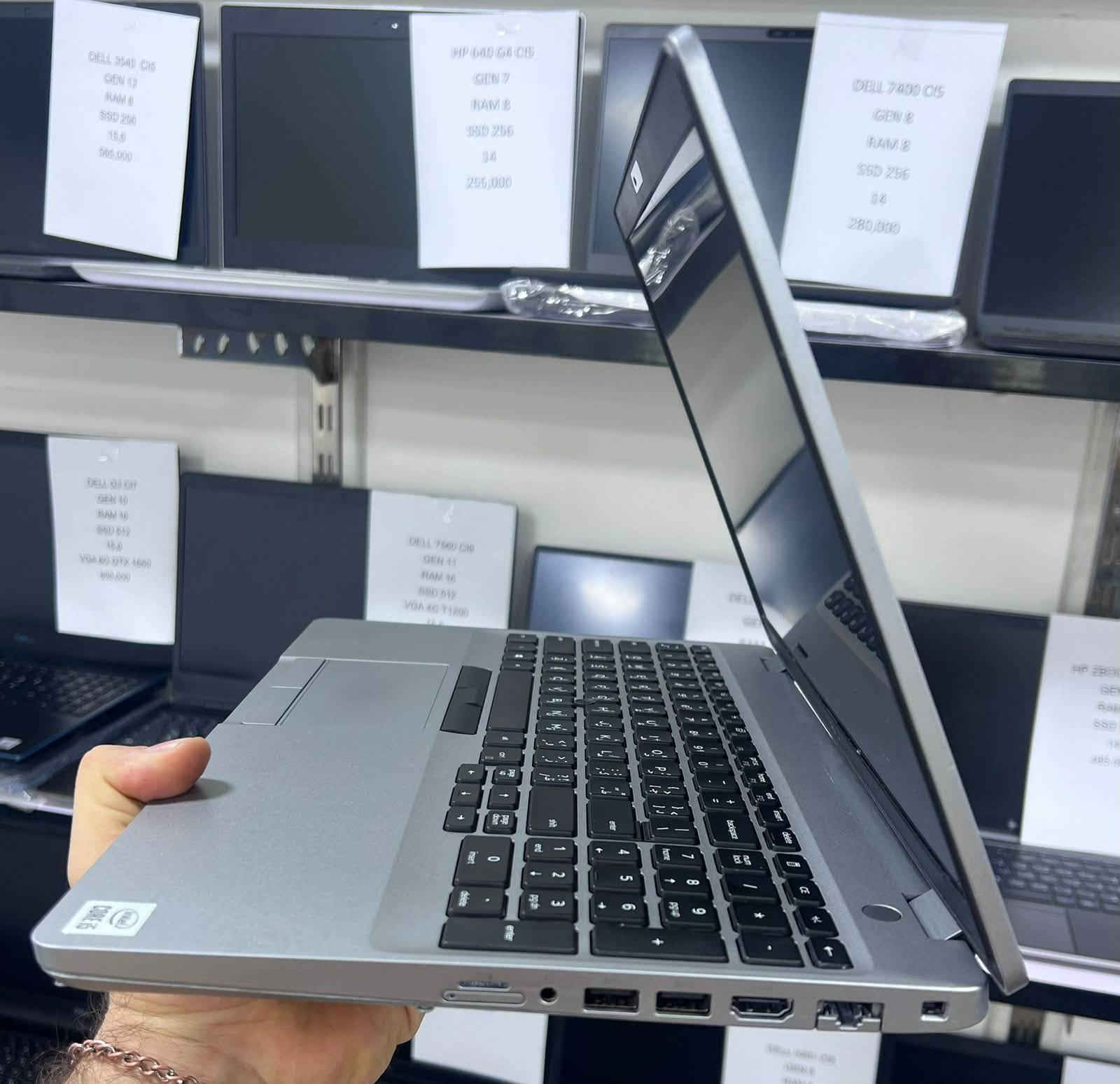 📌لابتوب DEEL  
📌معالج core i7 من الجيل العاشر عشر
📌كارت شاشة داخلي 4 كيكا
📌رام 16 DDR4
📌هارد بسعة 512 نوع SSD 
📌حجم الشاشة 15.6 بدقة Full HD

📍العنوان: العراق - الأنبار- مكتب البرشا للحاسبات 

🚕يوجد توصيل الى جميع محافظات العراق


**إذا كنت صاحب هذا الإعلان وتريد حذفه لأي سبب، رجاءا أرسل رسالة إلى الدعم الفني**