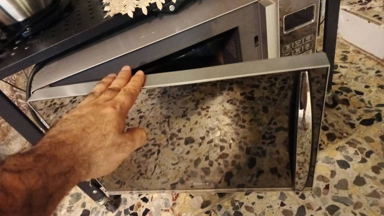 البيع عنوان بغداد عارضه وفرن كهربائي🕹🔋🔌 مع مايكرو//// ***********
