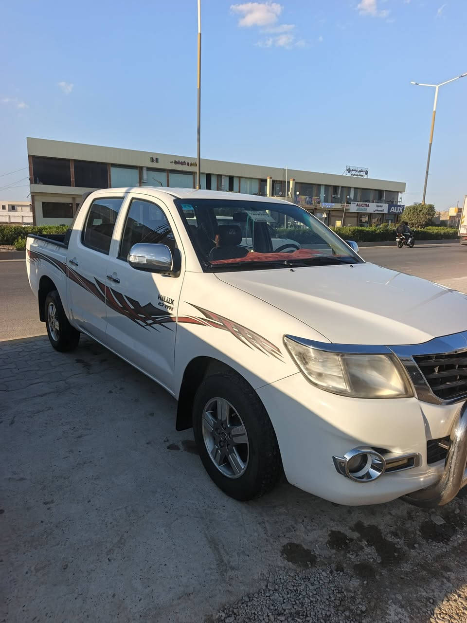 سلام وعليكم بيكم ٢٠١٤ سياره جديده محرك مكفول كير مكفول تخم تاير سياره مال جناي مكان سياره الفلوجه بيه بارد شبر باقي مكفول كفاله عامه مكان السياره الفلوجه 
‏‪***********‬‏
