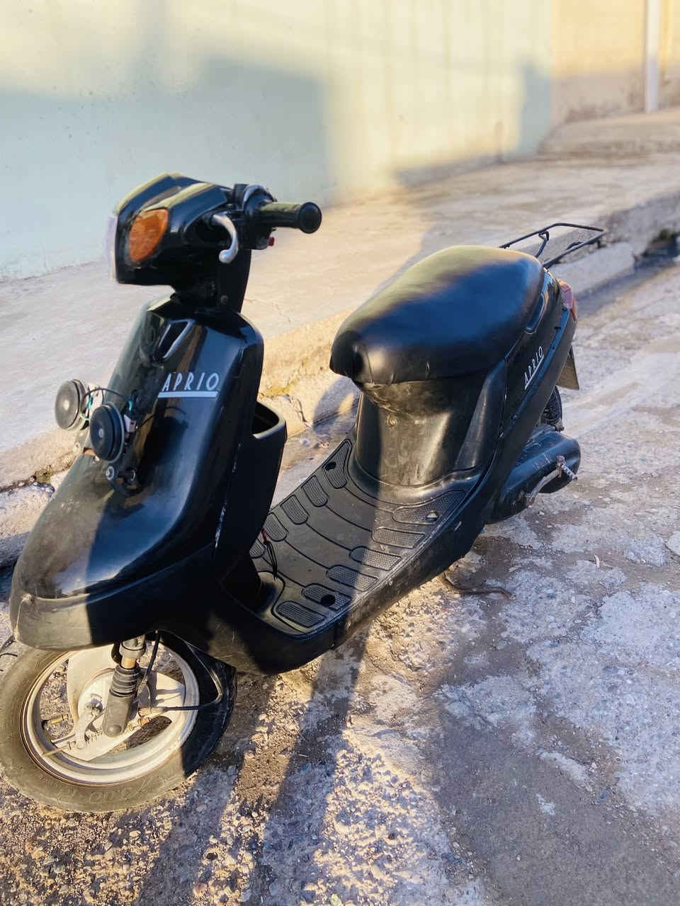 سلام عليكم ماطور بوتين للبيع شاصي شرط المحرك شرط مفتوح سلف شغال لايت اشاير هورن ماطور حلو وكاعد ونصب سعرو 260وبي مجال يرهم مراوس التلفون ايفون***********
