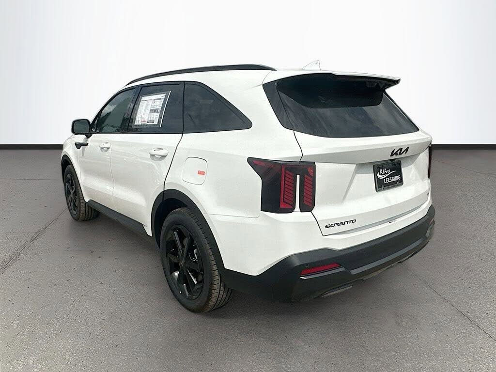 البيع بسعر البنك المركزي ..
⚙️كيا سورينتو هايبرد X-Line SX-Prestige AWD موديل 2026
⚙️كلين تايتل 
⚙️مدة الوصول 50 يوم 
⚙️موقع السيارة أمريكا ولاية فلوريدا 

⛓️‍💥المحرك: هجين (بنزين + كهربائي) مكون من ٤ أسطوانات سعة 1.6 لتر تيربو.

⛓️‍💥نظام الدفع: كلي نشط (AWD) مع نظام قفل تفاضلي وسلسلة أوضاع قيادة (Eco, Comfort, Smart, Sport).

⛓️‍💥سقف زجاجي بانورامي شامل

⛓️‍💥جلد فاخر، مع خاصية التدفئة والتهوية للمقاعد الأمامية، وتدفئة مقاعد الصف الثاني.

⛓️‍💥مدفأة، مكسوة بالجلد، وتدعم تقنية استشعار وضع اليدين.

⛓️‍💥الشاشات: شاشتان منحنيتان مدمجتان قياس 24 بوصة (شاشة عدادات رقمية + شاشة معلومات ترفيهية) مقاس 12.3 بوصة لكل منهما.

⛓️‍💥نظام صوتي ممتاز وفاخر من Bose مكون من 12 مكبر صوت.

⛓️‍💥الاتصال: دعم لاسلكي لـ Apple CarPlay و Android Auto.ميزات إضافية: شحن لاسلكي للهواتف، شاشة عرض على الزجاج الأمامي (HUD)، وباب خلفي كهربائي يفتح تلقائياً بحساسات

⛓️‍💥نظام التحذير وتفادي الاصطدام الأمامي مع رصد المشاة وتقاطعات الطرق.

⛓️‍💥نظام تثبيت السرعة التكيفي الذكي.كاميرا رؤية محيطية وشاملة (360 درجة).

⛓️‍💥نظام التحذير للبقعة العمياء مع كاميرات جانبية مدمجة في لوحة العدادات.

⛓️‍💥نظام المساعدة في الحفاظ على المسار وتغييره شبه الآلي.

✅ فحص وتدقيق كامل قبل الشحن

✅ شحن مضمون إلى جميع الموانئ والمنافذ الحدودية 

✅ استلام رسمي ومعاملة كمرك كاملة

✅ شفافية كاملة بالعقد والفاتورة...

للتواصل عبر الواتساب اكتب مفتاح امريكا +1 وبعدها الرقم 

8312959904

داخل الولايات المتحدة🇺🇸وكندا🇨🇦أتصال مباشر📞مباشر ،،

أخوان لاتضيع وقتك وقتي فقط الجاد بالشراء يتصل ..


**إذا كنت صاحب هذا الإعلان وتريد حذفه لأي سبب، رجاءا أرسل رسالة إلى الدعم الفني**