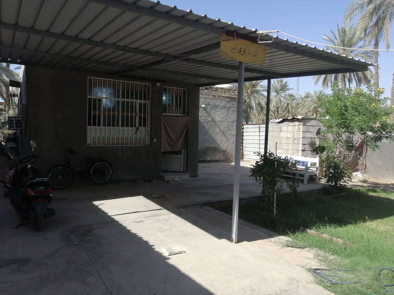 دار للبيع في قرية عنانه
سعر ٤٠
فقط مكاتبه يم المختار
للستفسار ***********
