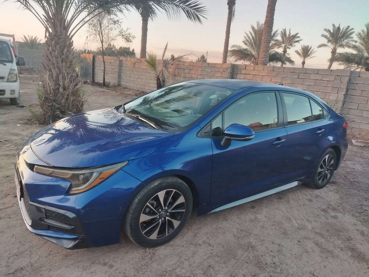 السلام عليكم كورلا 2020 وارد امريكي مواصفات  SE رياضي مكينة 2000 ماشية 98 حادث امريكة دعامية امامية بس وبل عراق صبغ اربع قطع بدون دواخل السعر ١٢٧ وبيها مجال بسيط مكاني بغداد للستفسار ***********
