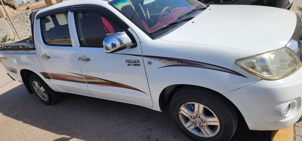 السلام عليكم 
بيك اب فلاونزا موديل ٢٠٠٩ كير عادي رقم بصرة الإنكليزي مكفولة من الضربة بس مكينته بيها تنقيص قليل مكان السيارة القرنة 
السعر / 155 $ وبيها مجال 
رقم الهاتف ***********
