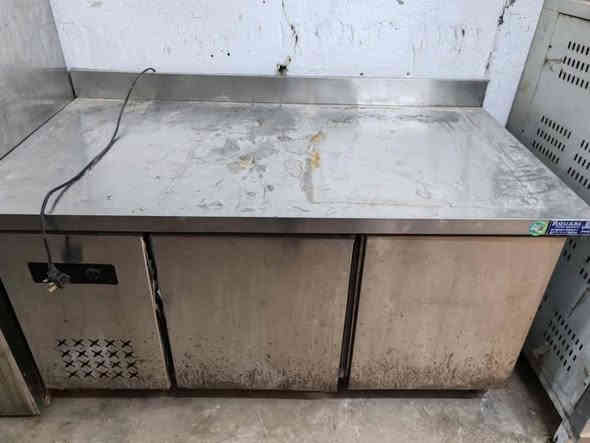 بيع مستلزمات المطاعم المستعمل
والجديد العنوان العلاوي شارع6 التواصل ***********/***********
بأنسب الاسعار
