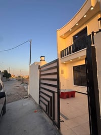 دار للبيع • ١٦٠م • بناء حديث