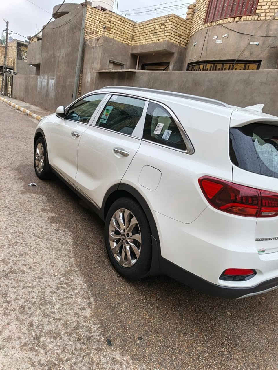 سلام عليكم.. يوجد كيا سورنتو موديل ٢٠٢٠ خليجي ماشيه(108)الف مكفوله فقط وجود رصعات خفيفه في القماره حالوب عددها من ١٠ الى ١٥ رصعه غير واضحه يوجد سونار مرفق مع الصور المكان الديوانيه السعر ٢٤٠ وبي مجال للاتصال والاستفسار *********** اسعد ابو علي
