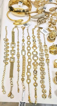 أساور عيار٢١ • فخامة يومية • أوزان متنوعة