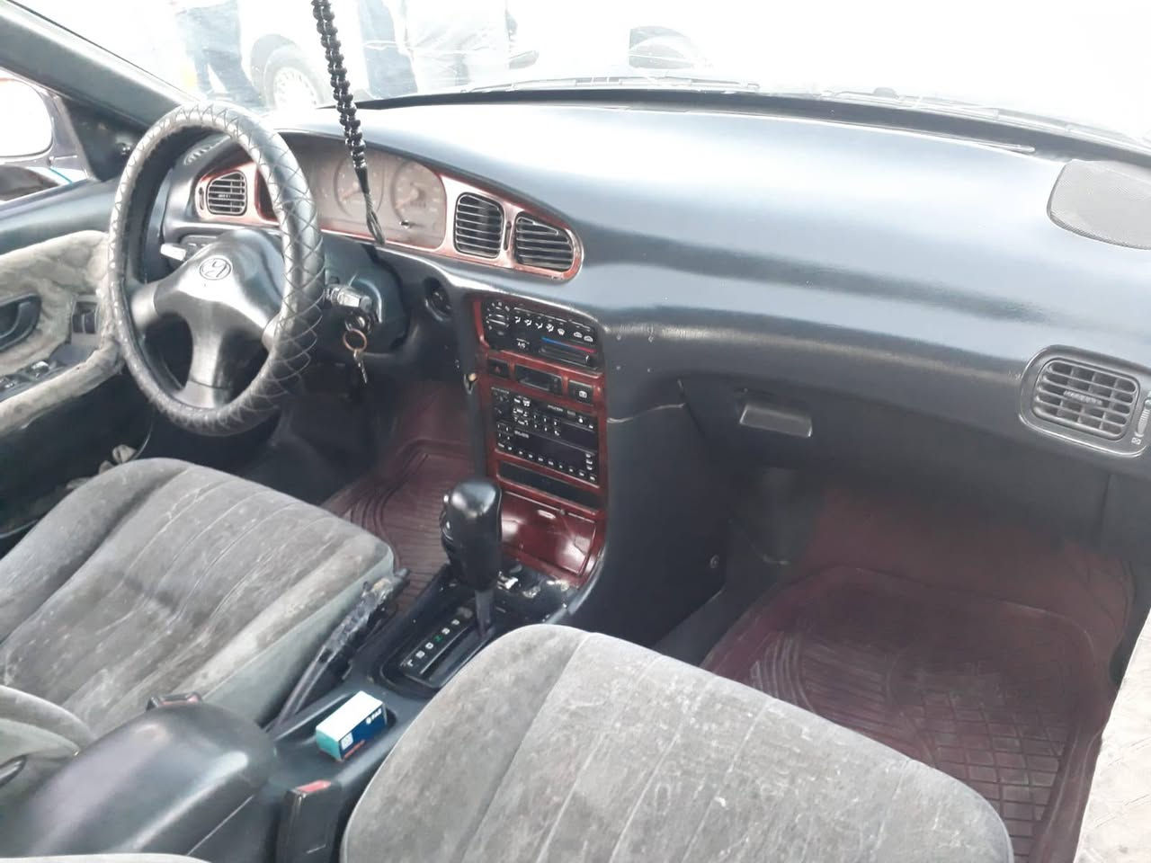 للبيع سوناتا تو موديل 94طرف ثالث وكاله شرط محرك كير للبيع فقط نضيفه أي عيب مابيها سعر 28بيهه مجال ***********
