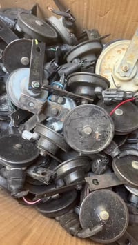 هورنات تفصيخ حاوية جملة مفرد كمية قليلة التفاصيل بلفديو ٠٧٨٢٢٣٠٥٦١٩