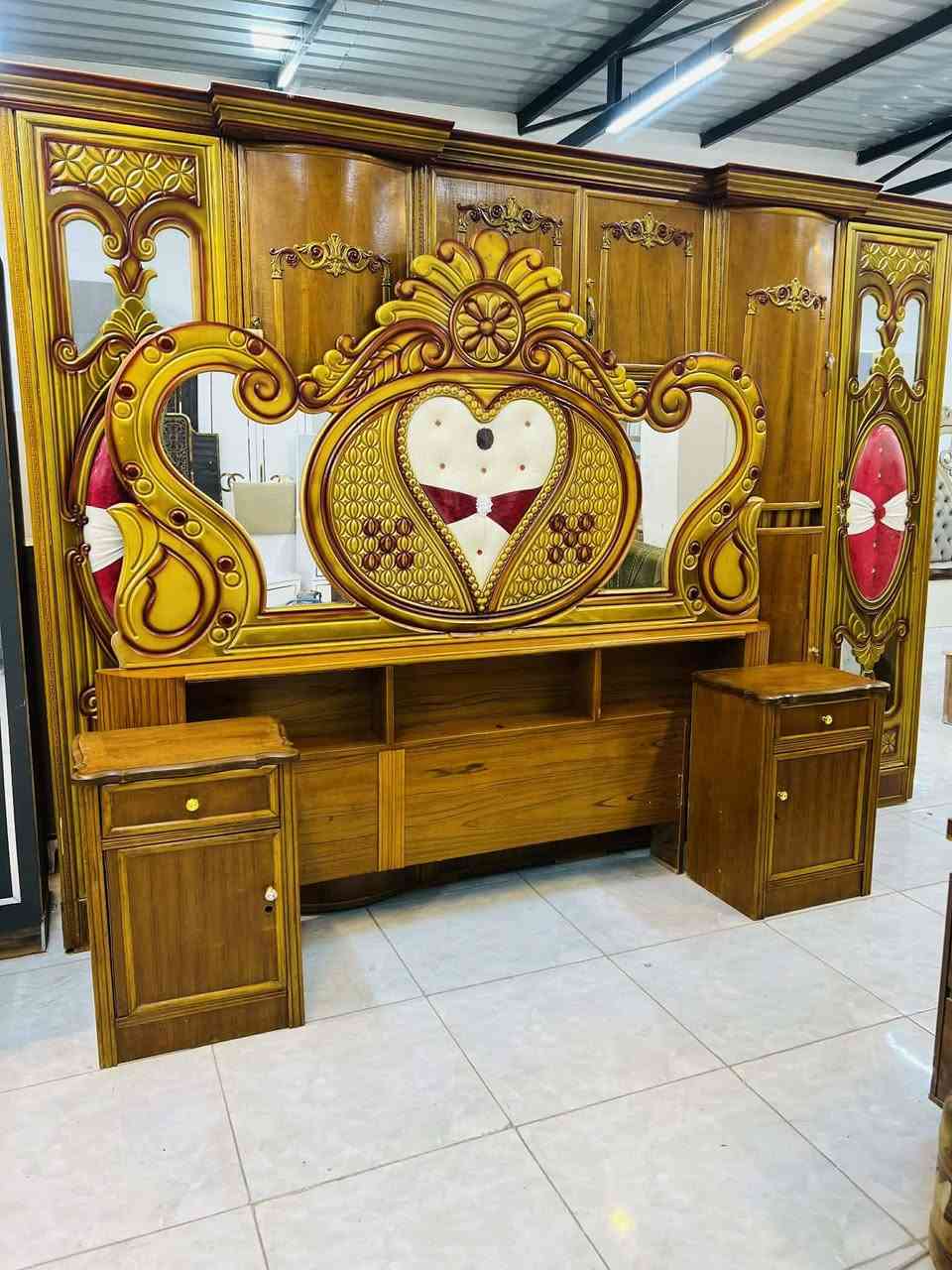 غرفه للبيع نضيفه جدا سعره 650حجز واتساب فقط مع شد نقل دخل بغداد مجاني و المحافظات بكروه ***********
