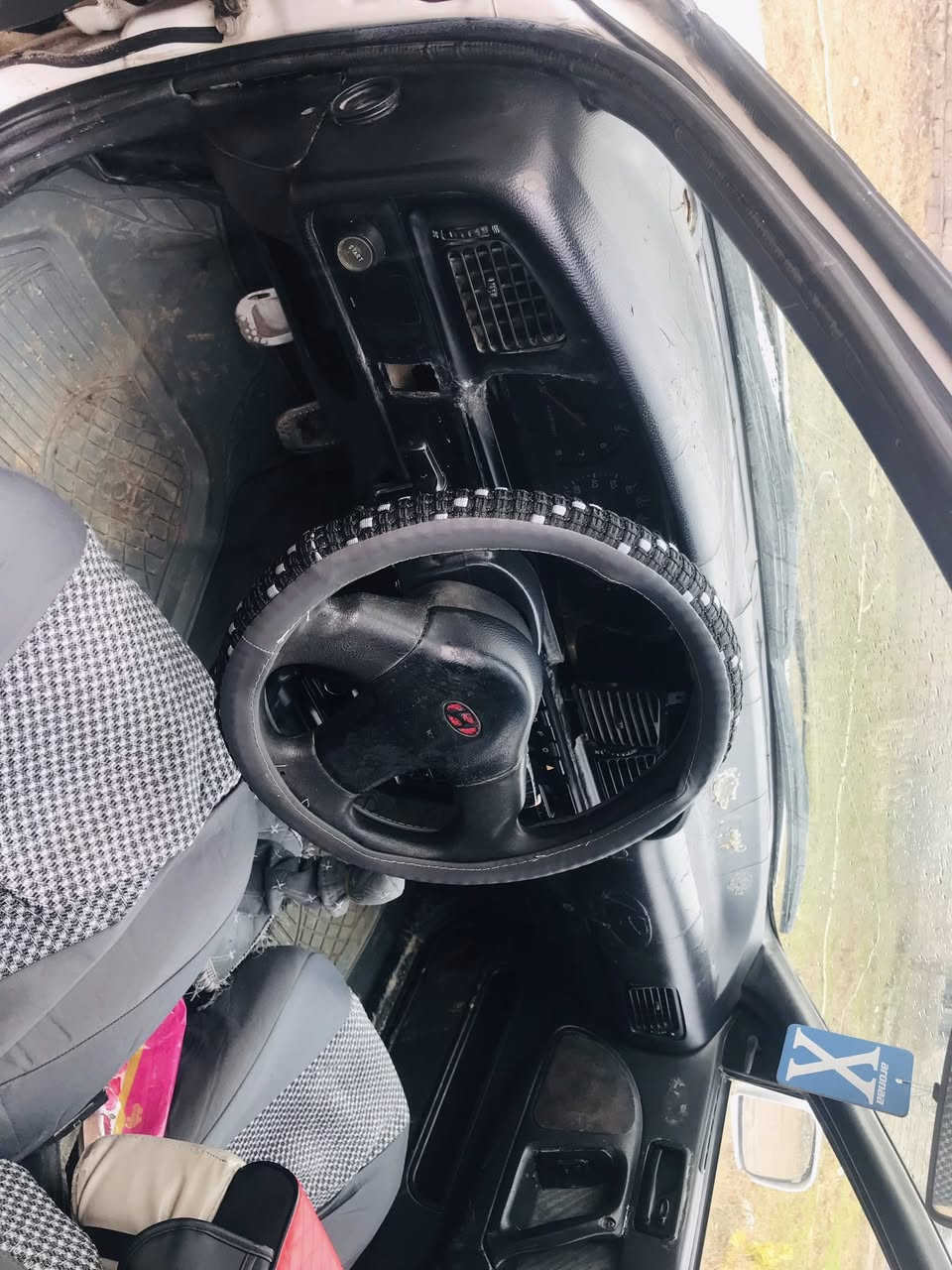 السلام عليكم للبيع النترا دمعه موديل 1993 كير محرك صدر تايرات كهربائيات منضومه تبريد كامله بس ماعرف شبي رقم كركوك تحويل ثاني السعر 30 وبيها مجال واذا مراوس هم يرهم وفرق للاستفسار ‭0789 301 3167‬
