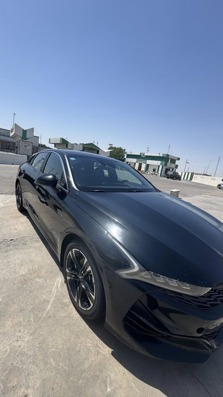 السلام عليكم k5 للبيع
موديل 2022 محرك 1600 تيربو gtline رقم بصرة حره باسمي تحويل ثاني يوم حادثها مرفق بالصور تبدبل بنيد فقط  
للاستفسار اكثر مكان السيارة بصرة الزبير
السعر ١٦٠ بيها مجال
***********
