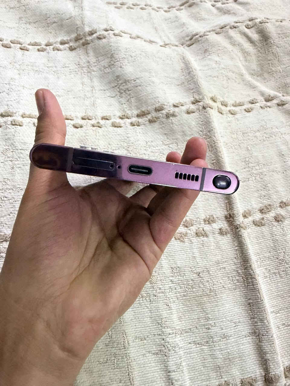 للبيع سامسونگ S22 Ultra 🔥
الجهاز نظيف جداً والاستعمال مرتب، مواصفات قوية وكامرة خرافية 📸

✔️ مبدل شاشة أصلية وظهر اصلي وكالة ( الجبال )
✔️ الأداء ممتاز بدون أي مشاكل
✔️ البطارية جيدة
✔️ الشكل مرتب والجهاز جاهز للفحص
السعر 550 الف 

بغداد


**إذا كنت صاحب هذا الإعلان وتريد حذفه لأي سبب، رجاءا أرسل رسالة إلى الدعم الفني**