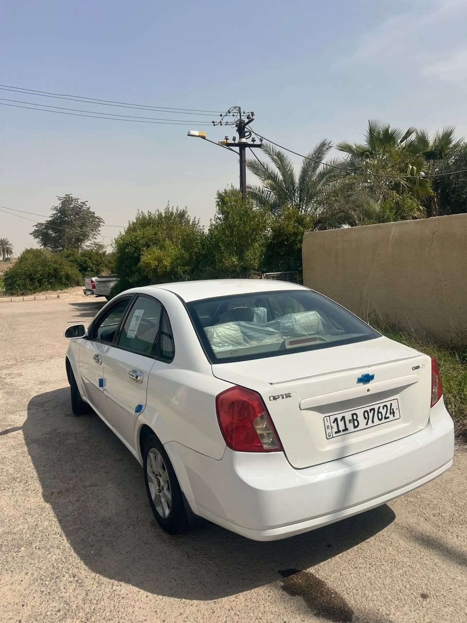 السلام عليكم اوبترا 2008 لون ابيض رقم بغداد انكليزي هزه ورقم جديد بسمي تحويل ثاني يوم 
كير اوتوماتيك ✅
محرك 1600 خير من الله ✅
تبريد ثلج ✅
صدر امامي خلفي جديد ✅
ويلكب ✅
تخم تايرات قبل كم يوم شديتهن جدد ✅
كهربائيات كلهن شغاله ✅
بيها صبغ تقريباً 4 قطع عله نص نص اثر طخطخات خفيفه كفاله عامه من الدواخل والشواصي والغود الصبغ الي بيها اثر طخات خفيفه فقطط 
السياره خير من الله وجديده كلش وبعد احله من الصور كامله من كلشي كهربائيات وميكانيكيات برغي مابيها نقص كبل للشارع مبدللها صدر امامي خلفي جديد وتايرات جدد ترايها مال زيرو السعر 68 وبيها مجال قليل العنوان بغداد قرب مرور التاجيات 
***********
