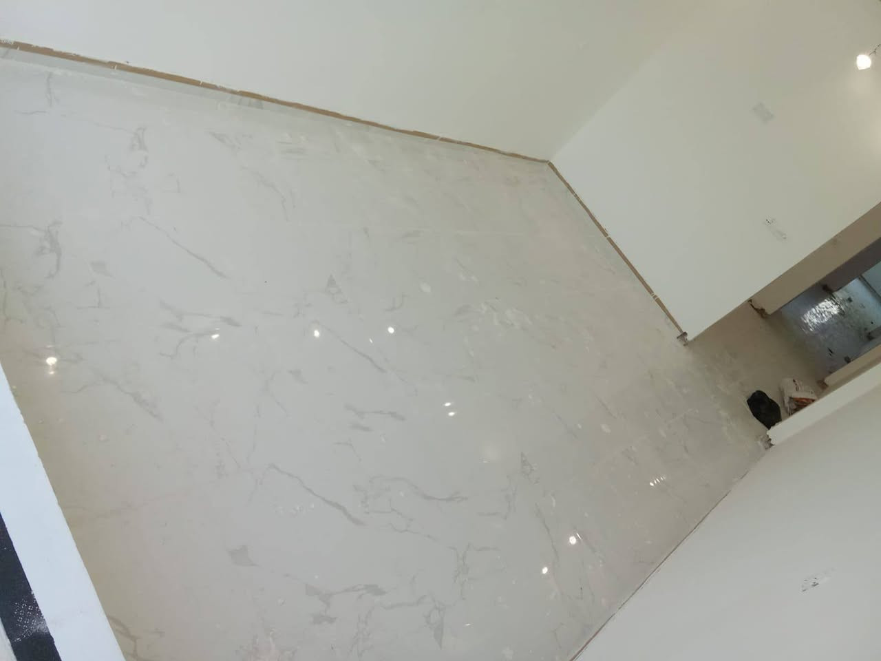 سلام عليكم كمل شغلنا الحمدالله  كادر خلفات سورين سيراميك مرمر +ارضيات جدران+صبغ داخل خارج شغل درجي اولى والتازم بلعمل شغل تسليم هندسي ماكو ملااحضات  تواصل واتس او اتصال  ودلل اخوياا
{***********}
@
