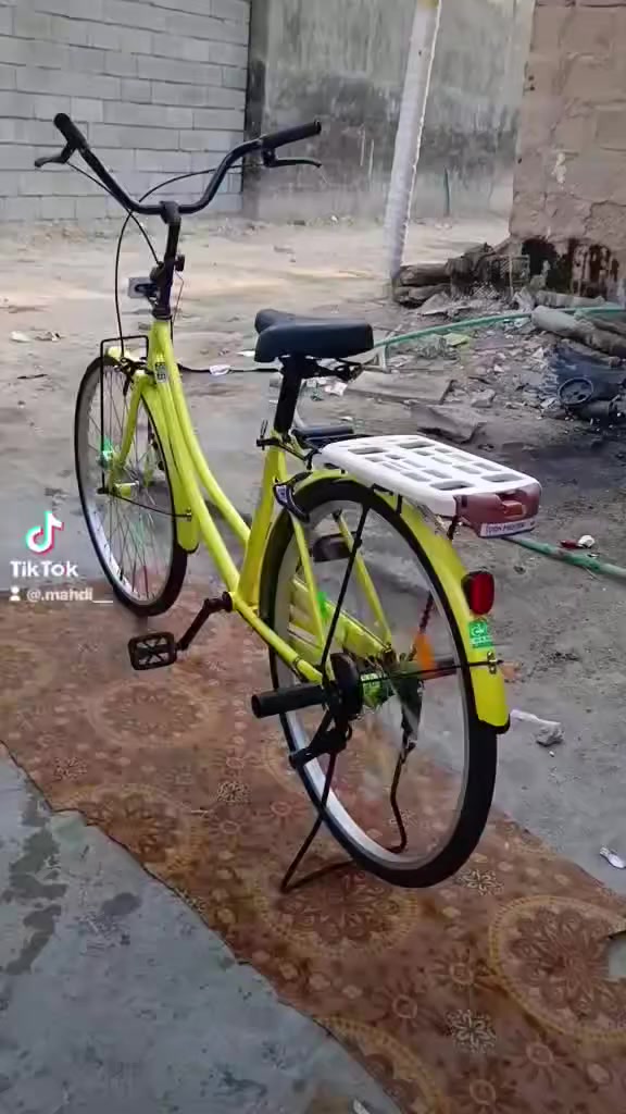 السلام عليكم👋
بايسكل للبيع🚲
ياباني✅
موديل 21⚙️
رقم شاصي 11 حرف〽️
شركهBD
نظافه كفاله🔥😂.
ماكينه شيمانو🔖
طكات حاويه موجوده بالماشه ⛓️‍💥
»»-----------¤-----------««
مكان بصره هارثه حي المرتضى منطقه سيد الشهداء❇️

السعر 170 وبي مجال
اتصل على رقم الهاتف+ واتساب موجود ***********
