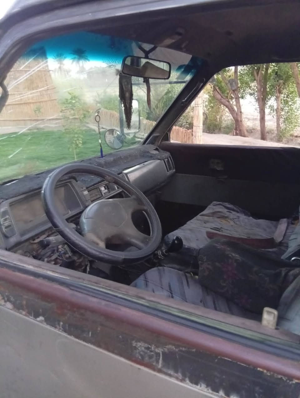 السلام عليكم اخوان
كيا بستا مكينه كير اكسل حلوات الباقي شوفت العين
السعر 14 وبيها مجال حك الجيه ***********
