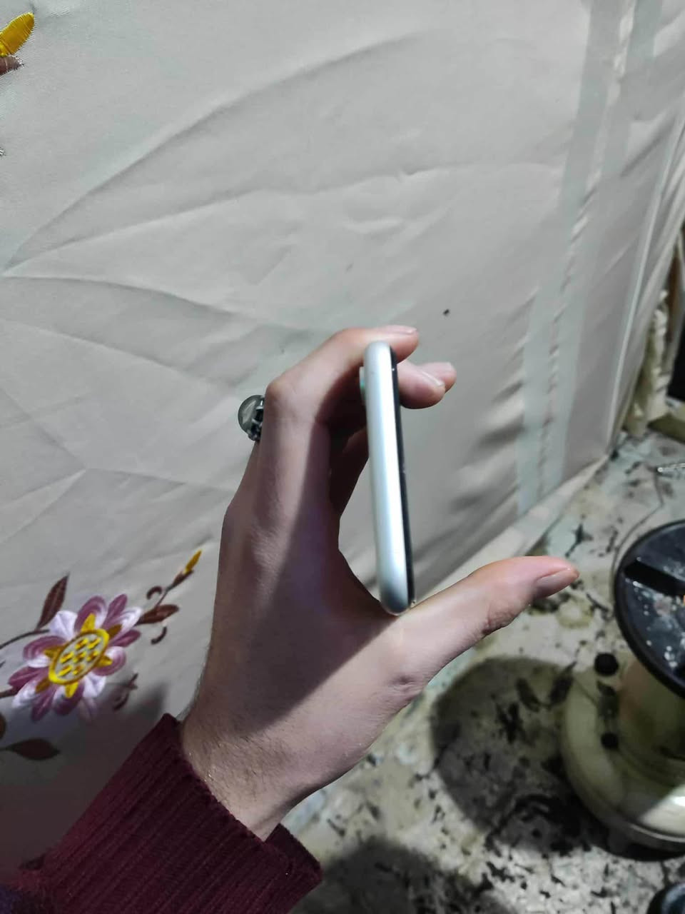 ئایفۆن ئێکس ئار  هیچی نەگۆراوە بەشەرت  ١٢٨گێگا  پاتری ٧٧زۆر زۆر خاوێنە بێ دەسکاریە  رەنگی سپی   شوێنم هەولێرە سعری 220هەزار و هەندەک محامەلە  موشتەری نی مێیە چات رەحمەتت لێبی ❤️ئەوەش رەقەمم (***********) أربيل, العراق
