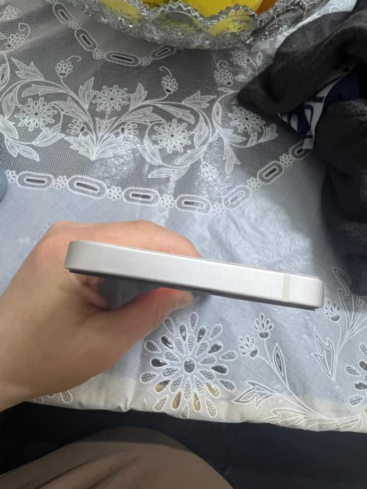 اقره المنشور زين ايفون 12 عادي 128 كيكه دبل سيمكرت مو تك انتبه * امبدل بطاريه نوعيا زينا كامره وصخا الخلفيه يرادلها تنضيف شاشه امبدلا اصليه حيل حيل حيل ٣ اختيارات بوبجي شغل 60 فريم بدون تكطيع بدرن كلشي  ضهر مفطور اموضح بل صوره انطيك ويا كفراته + الشاحنه مالته ال اصليه ويا الكيبل الصلي مالا الكرتون لل استفسار —- ***********
