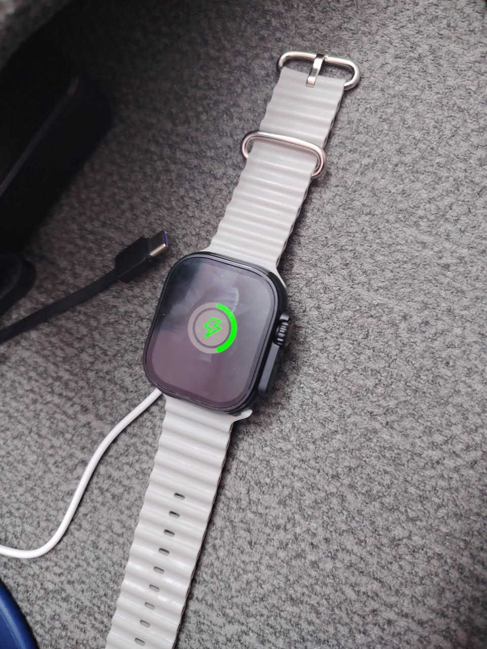 ✨⌚️ ساعة P15 ULTRA الذكية ⌚️✨
ستايل فخم + مواصفات عملية بكلشي تحتاجه 💥🔥
✔️ شاشة HD واضحة وناعمة
✔️ استقبال المكالمات والإشعارات
✔️ قياس نبضات القلب والخطوات والسعرات
✔️ بطارية تدوم لفترة ممتازة 🔋
✔️ تصميم رياضي أنيق يناسب البنات والشباب 😍
✔️ تجي ويا شاحن وسير مريح وفخم


**إذا كنت صاحب هذا الإعلان وتريد حذفه لأي سبب، رجاءا أرسل رسالة إلى الدعم الفني**