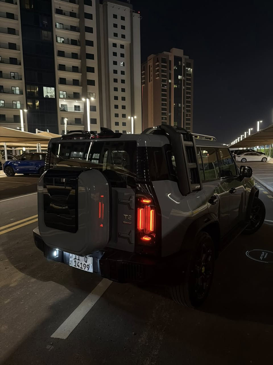 سلام عليكم جيتور ٢٥ ماشية ٢٤ الف مكفوله 
 المكان مجمع بروج قرب المطار      
السعر ٣٨.٥٠٠ قفل ❌❌❌❌❌❌❌❌❌❌❌❌بيهة تصليحة بالفايبر مال دعامية الخلفية موضحة بالصورة  امامكم
***********
