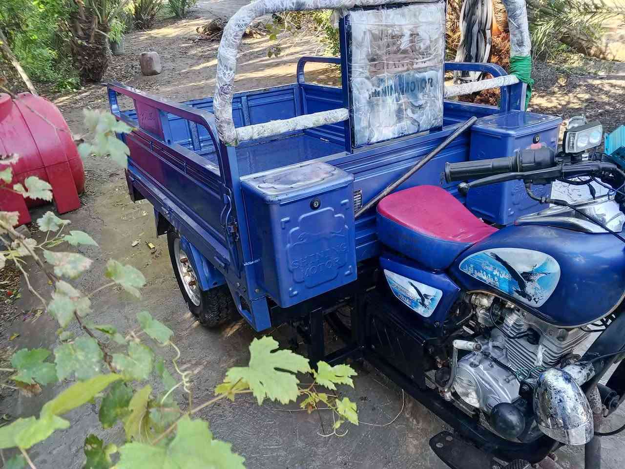 ستوته 23  صقر بتره مبدل بيهه ولفات فقط  لباقي كله كفاله شاصي مكفول. نضافه فول  السعر مليونين.و100  

***********
