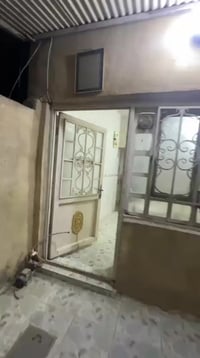 بيت للايجار • حي العباس • قفل