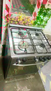 طباخ للبيع  سعر 100 مدينه الصدر 07838784933