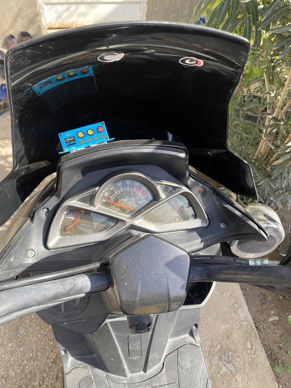 دراجه سترونك للبيع
الدراجه موديل 2023 
الدراجه جديده وكلشي بيها شغال
دراجه واحد ع واحد
نقص بيها بس الهندر  فقط الهندر
الباقي كله شغال 
سعر الدراجه 600 الف  وبيها مجال بسيط للشراي 
مكاني حله /حي العسكري / شارع 30 
***********
