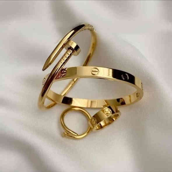 سوارات ماركه ستنلس ستيل طلاء ثابت
متوفر جميع القطع
للاستفسار خاص
🎁بكجات هدايا تنفيذ حسب الطلب
📿اكسسوارات نسائي رجال هدايا
✅️فضه صياغت اسماء وحروف حسب الطلب
✅️حفر ليزر حسب الطلب
✅️اراكيل الكتروني اراكيل عادي
✅️تجهيز هدايا حسب الطلب
✅️تتوفر خدمت توصيل جميع المحافضات 
حي العامل هاتف ***********
