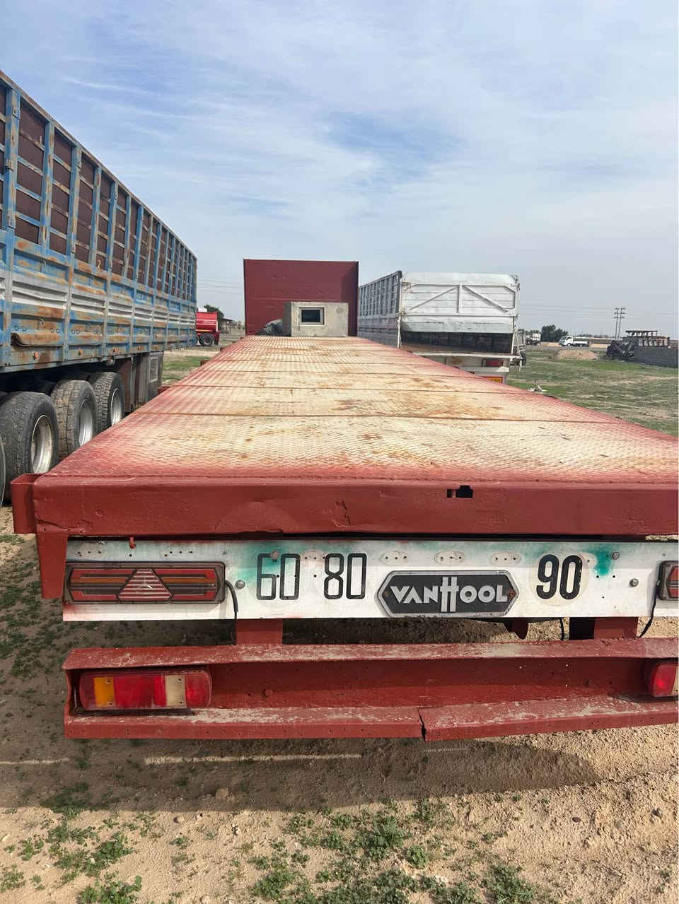 ‎عربانه تك تاير
***********‎ سامراء, صلاح الدين
