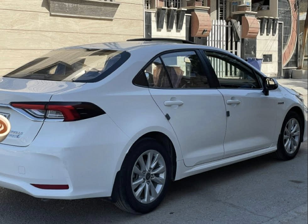 السلام عليكم عندي كورلا هايبرد 2024 السيارة كفاله عامه من الصبغ والضربه والتبديل والبارد السيارة جديده بمعنى الكلمة ماشيه 27 الف رقم بغداد تحويل ثاني يوم السيارة فول 1/1 
فتحة 
بصمة 
نظام تحكم ستيرن 
نظام نقطه عمياء 
حساسات اماميه خلفيه 
نظام تحديد مسار 
شاشة كبير 
سايد بريك بصمة 
ابل كار بلي 
كامرة خلفيه 
توقف ذاتي 
اوتو هولد 
قطعتين تبريد 
وباقي المواصفات المعروفه للفول 
مكاني بغداد 
السعرررررر 147$ 
للاتصال 
***********
