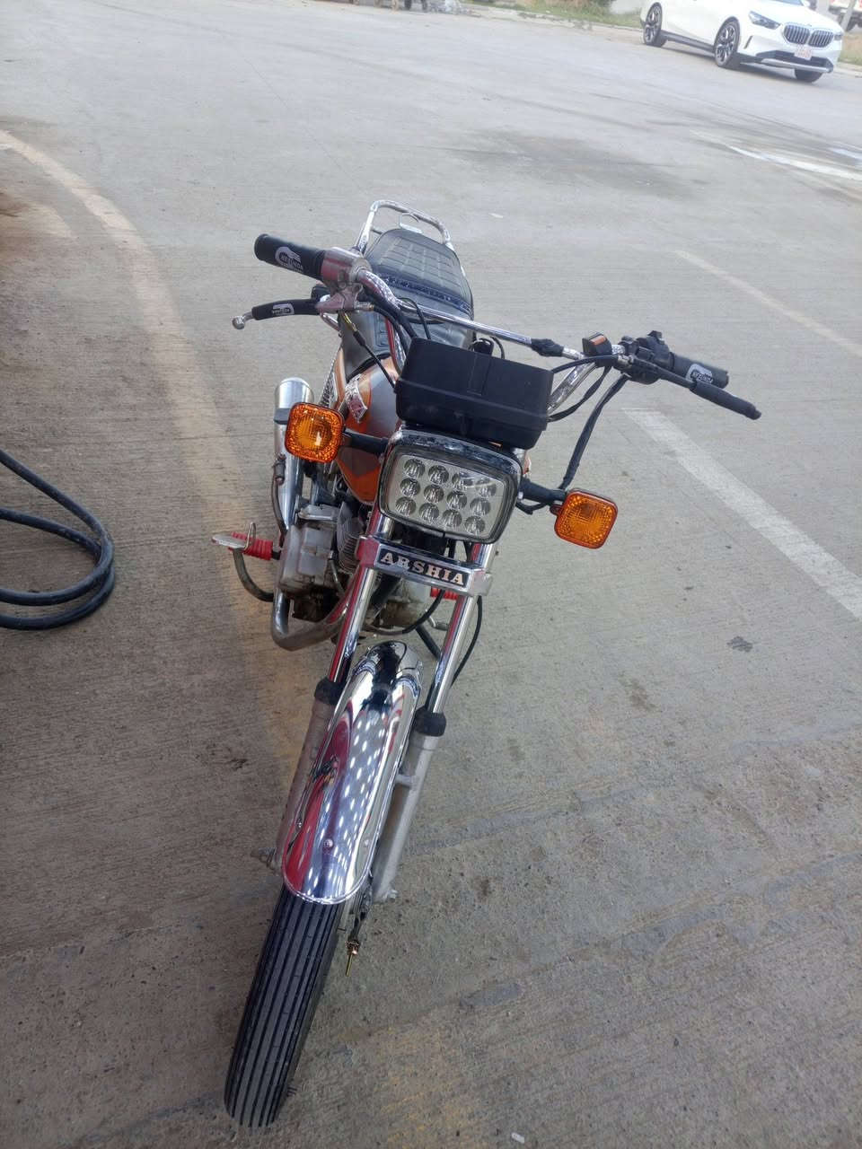 دراجه ايراني منفيس اصلي موجود 
مراوس مع موبايل اخذ فرق


**إذا كنت صاحب هذا الإعلان وتريد حذفه لأي سبب، رجاءا أرسل رسالة إلى الدعم الفني**